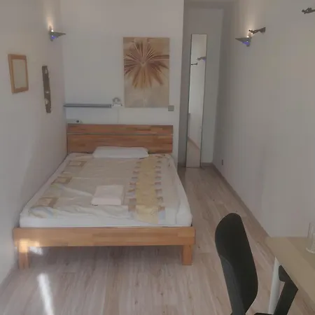 Charming In A Location With Perfect Connectivity *