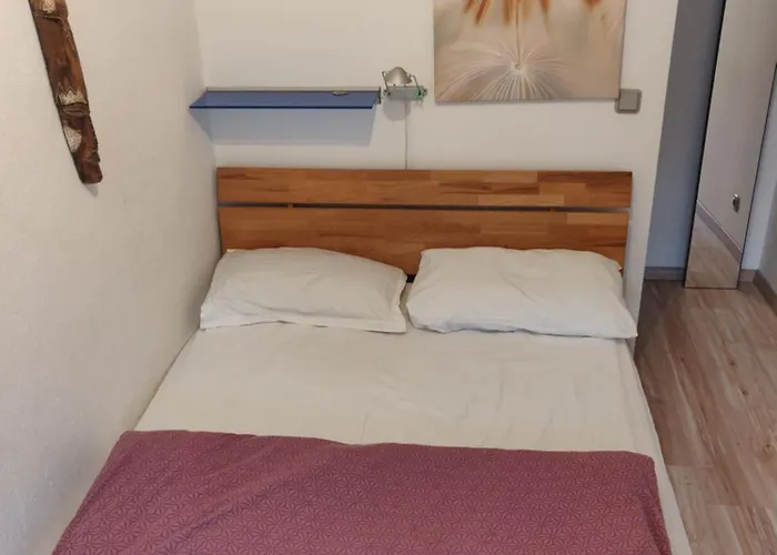 Charming In A Location With Perfect Connectivity ميونيخ