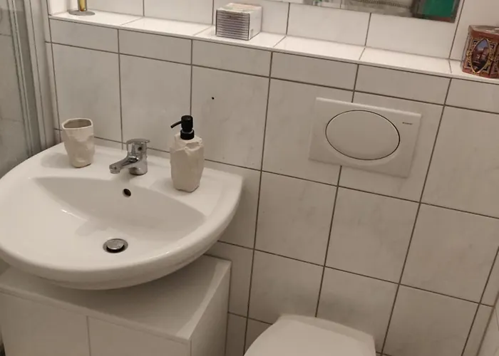 Charming In A Location With Perfect Connectivity ميونيخ