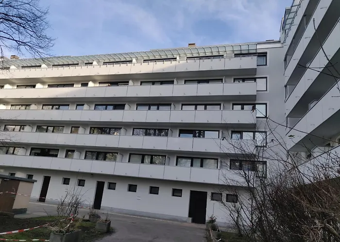 Charming In A Location With Perfect Connectivity منزل للإقامة ميونيخ